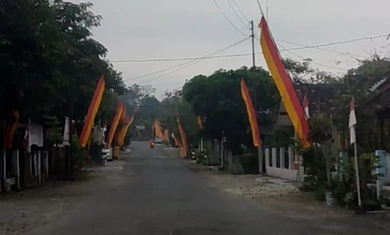 Misteri podhang ngisep sari, umbul merah kuning merah yang sibuk di gunungkidul menjelang peringatan 80 tahun Republik Indonesia