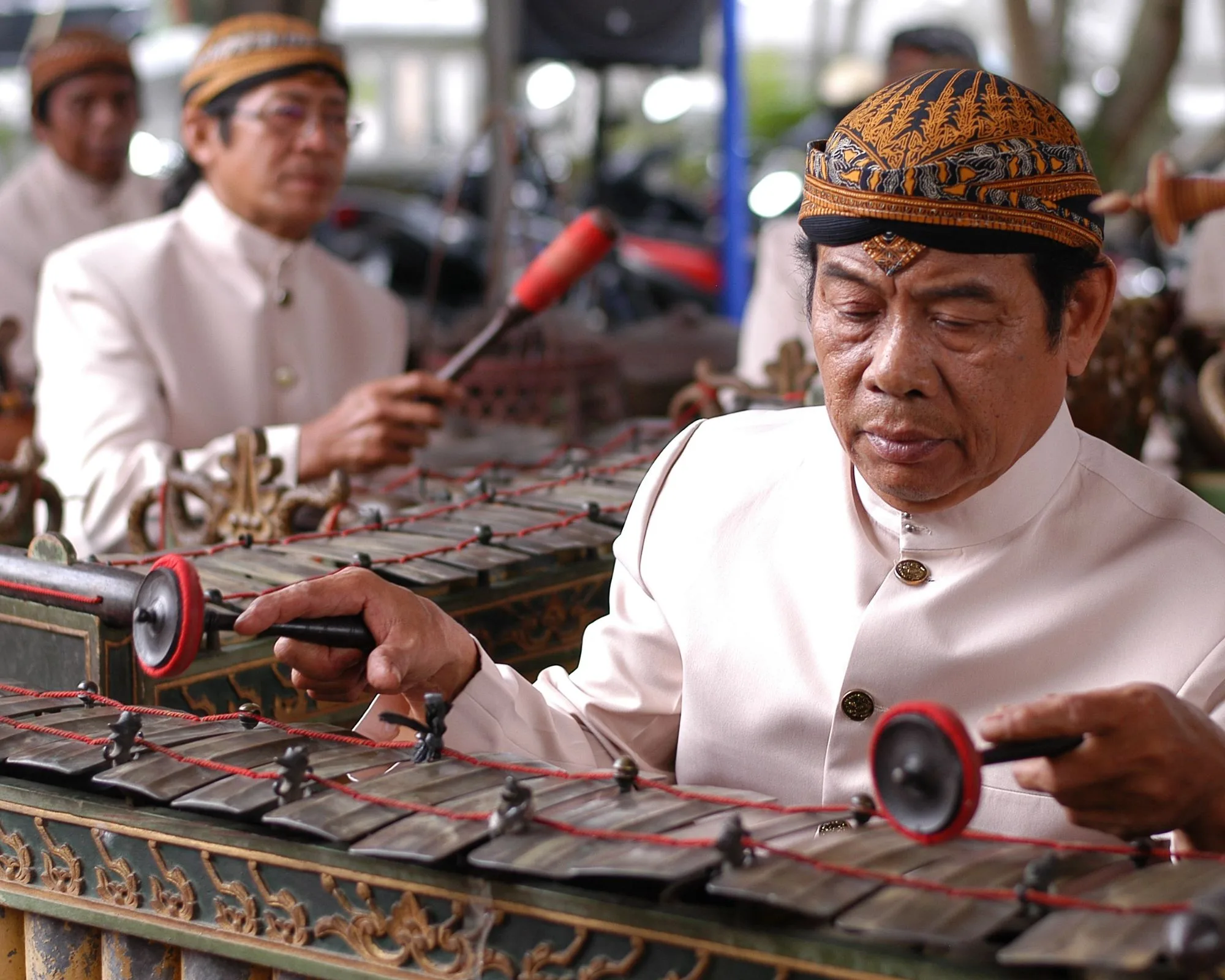 Nasib Gamelan Jawa di Era Digital: Bertahan, Berubah, atau Hilang?